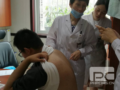 华肤国庆不放假 无休坐诊捍卫皮肤健康